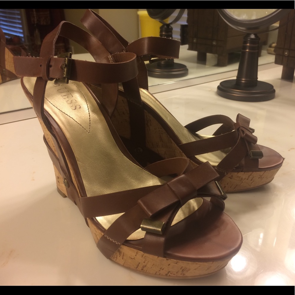 Guess wedge sandals